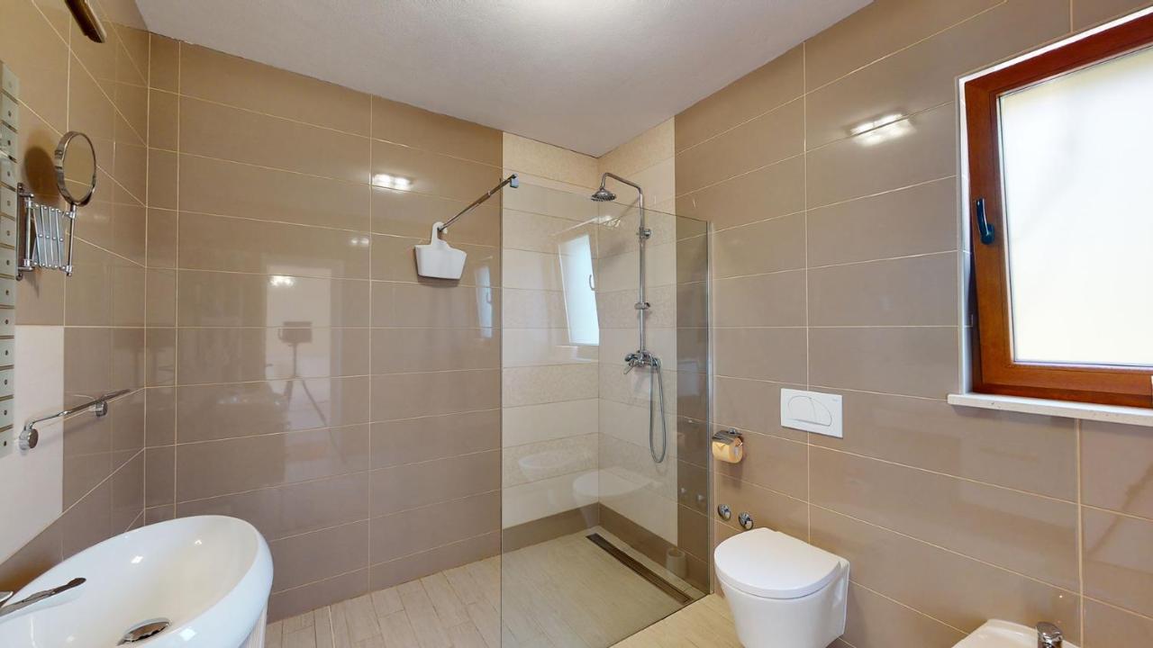 Mošćenička Draga Villa Bambi מראה חיצוני תמונה