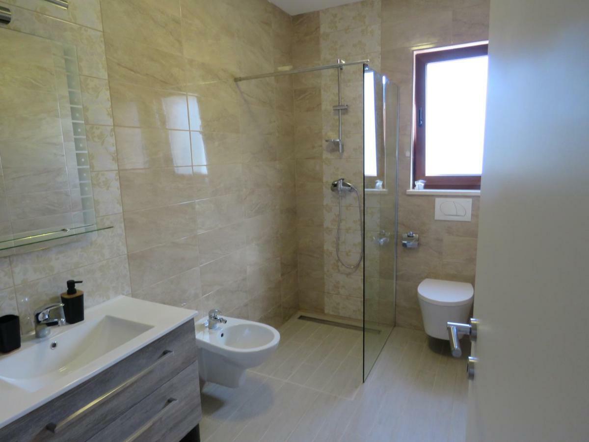 Mošćenička Draga Villa Bambi מראה חיצוני תמונה
